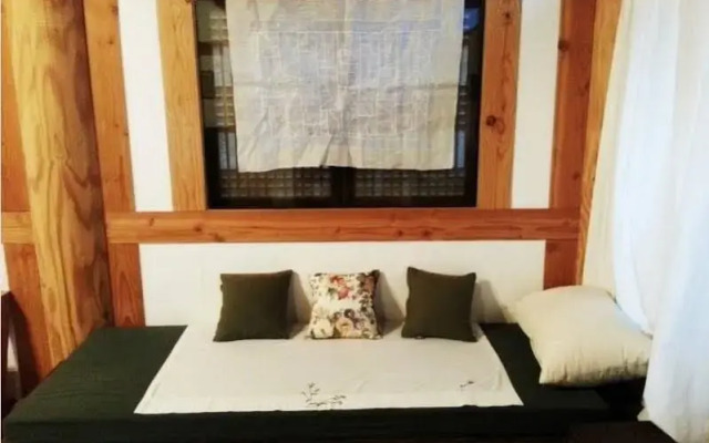 Eoddeon Hanok Guesthouse