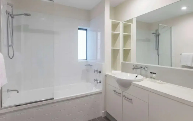 Oaks Brisbane on Margaret Suites