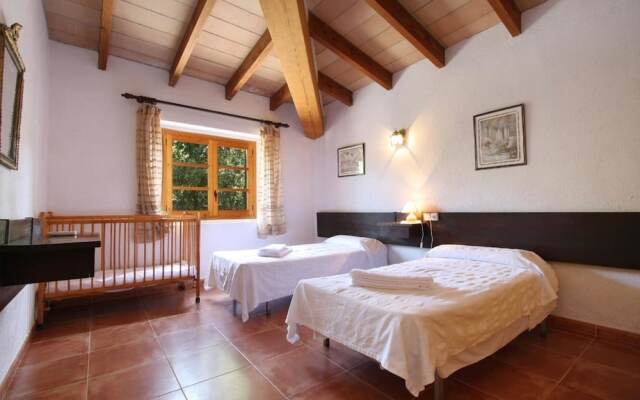 Villa - 4 Bedrooms with Pool and WiFi - 103147