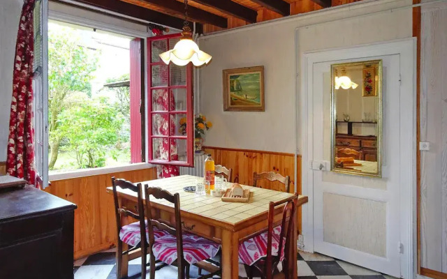 Semi-Detached House, Etretat