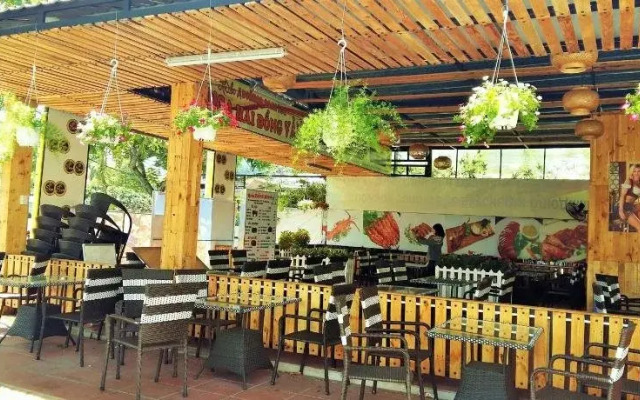 Hoang Hoa Hotel