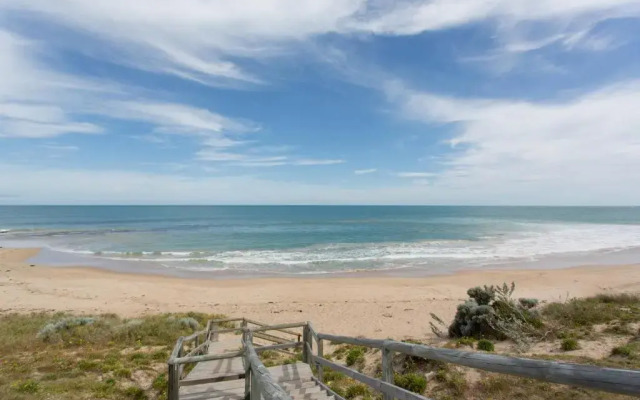 Ocean View Beach House Pet Friendly