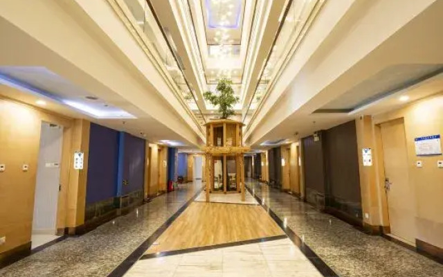 City Encounter Boutique Art Hotel