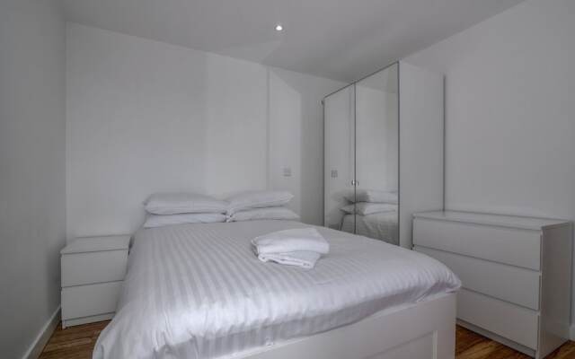 Stunning & Spacious 2BR Apartment in Mediacityuk