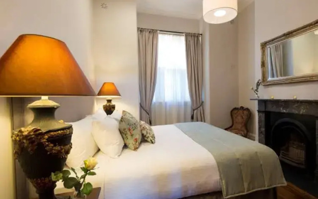 The Residences Centennial Park