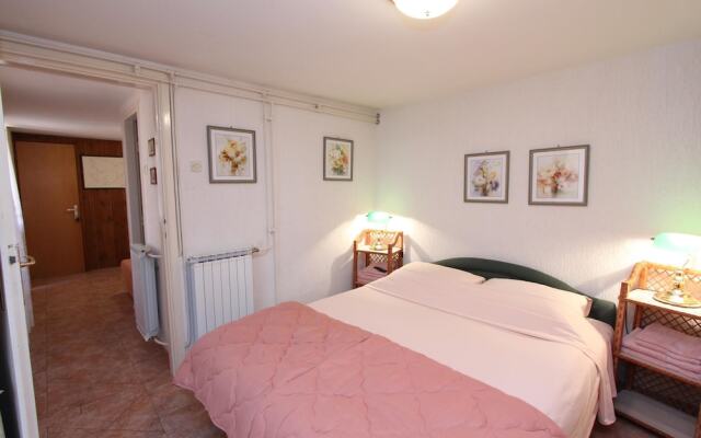 Apartments Villa Lucu