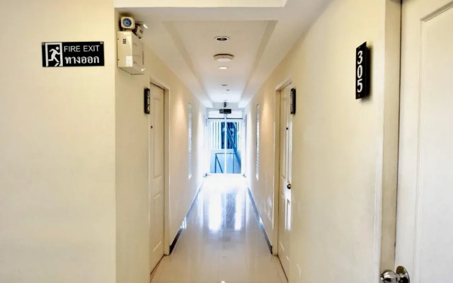 The Konnect Hotel
