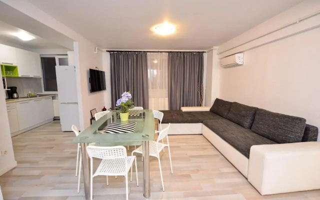 Pierre Cardin Deluxe Apartment With Terrace by Magniflex