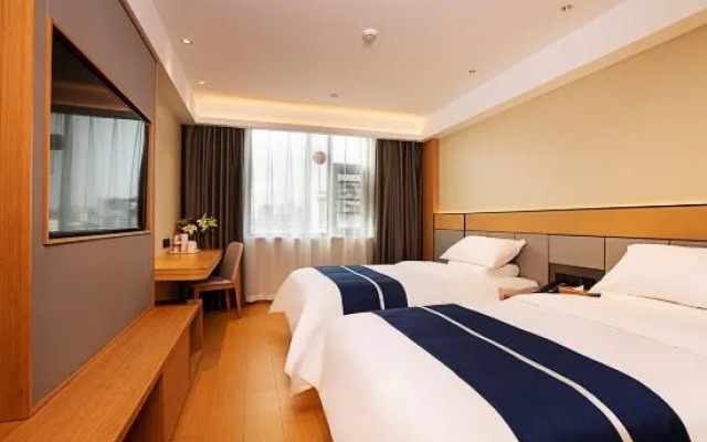 Starway Hotel (Zhoukou Huanghe Road)