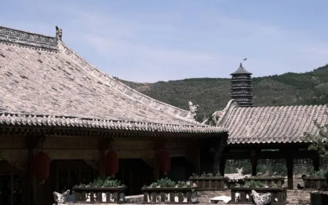 Xiangyuanlong Inn