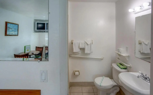 Green Seas Motel