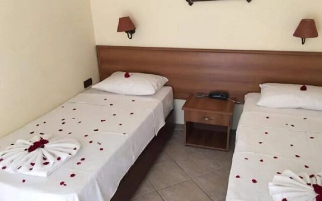 Mutlu Apart Hotel