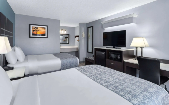 Baymont by Wyndham Brunswick GA