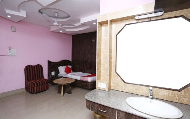 Hotel Benjamin by OYO Rooms