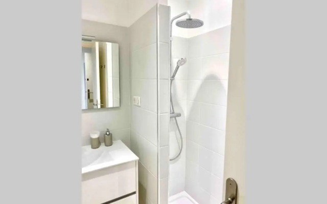 Appartement 3 pers sur la plage, accès direct mer