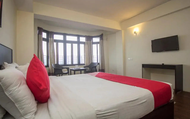 Taktse Continental by OYO Rooms