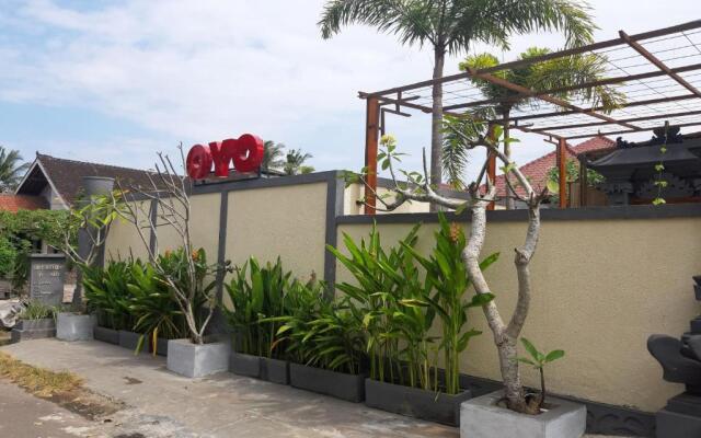 OYO 915 Villa Sari
