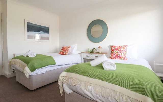 Newquay Tamarisk Lodge on the Gannel
