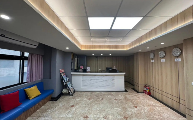 Lotus Yuan Business Hotel