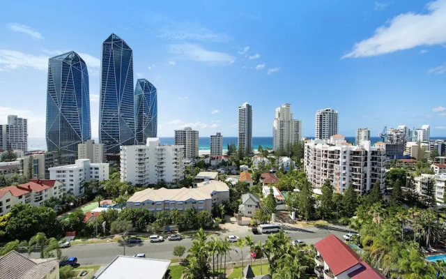 Gold Tower - Surfers Paradise 2 Bedroom