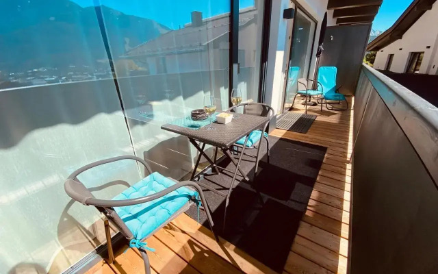Mirador Apartments
