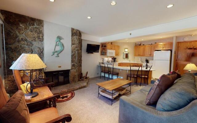 Laurelwood Condominiums Studio Premier Unit 303