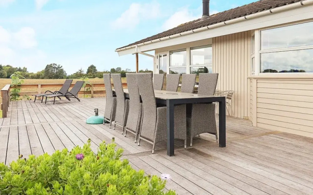 9 Person Holiday Home in Millinge-by Traum