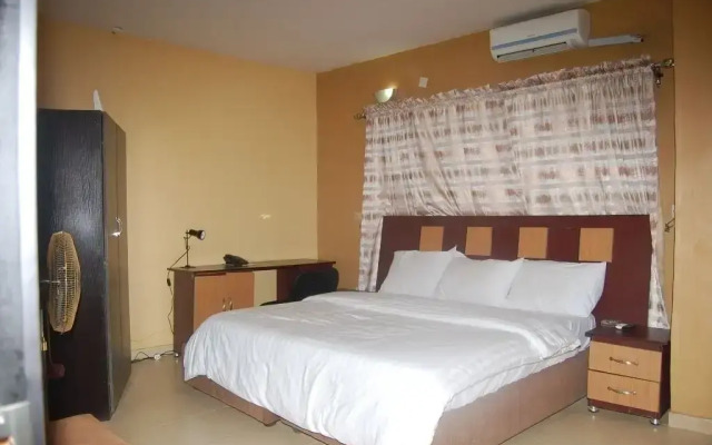 Bella Rose Hotel