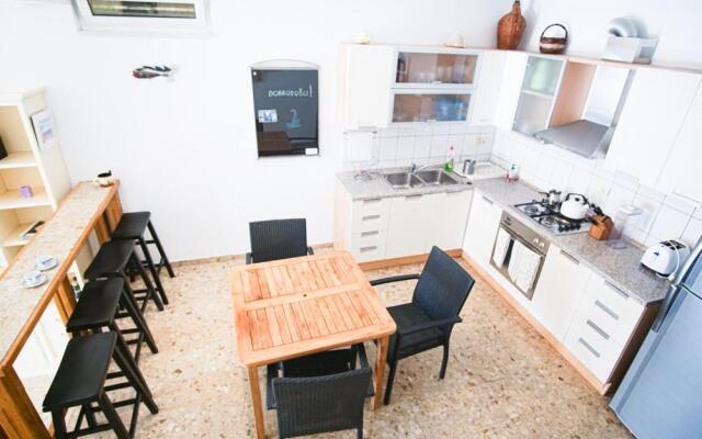 3 Bedroom Beach House with private sea access