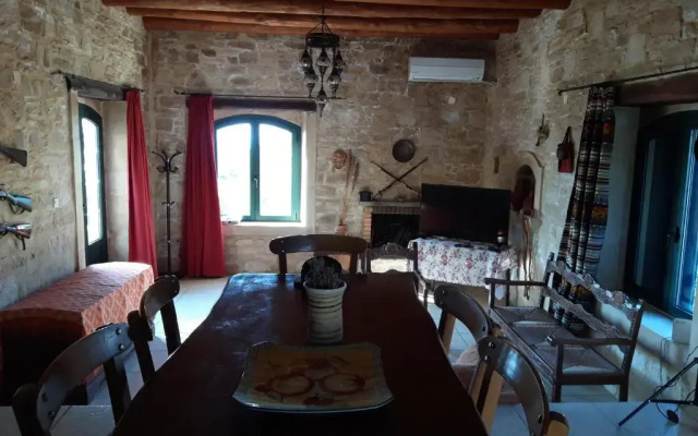 Villa Aloni