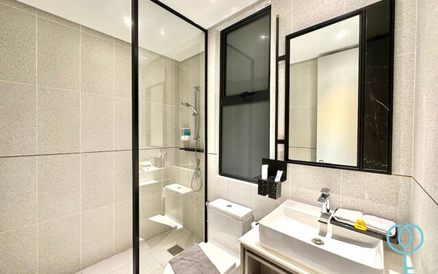 Millerz Square by Mykey