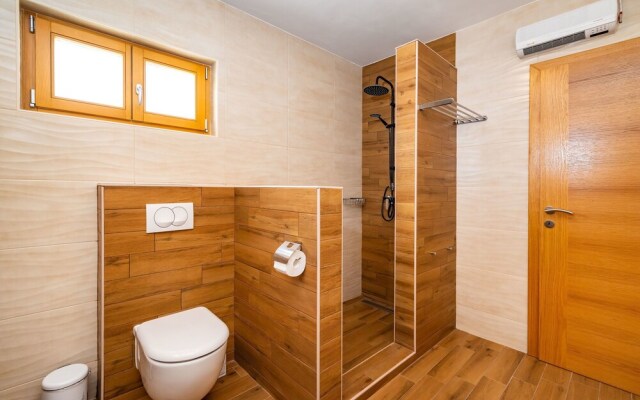 Apartment Lucija Novum