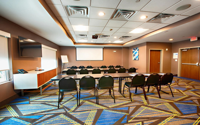 Holiday Inn Express & Suites Houston SW - Galleria Area by IHG