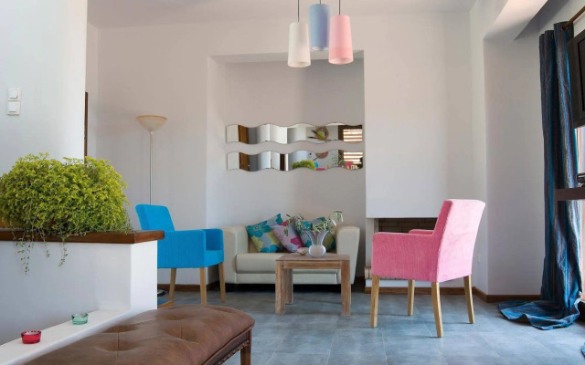 Poikilma Alonissos Villas