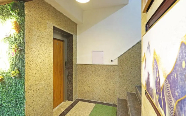 Ocean Suites Near Delhi  Airport