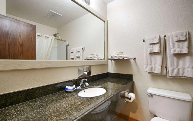 Best Western Lake Lucille Inn