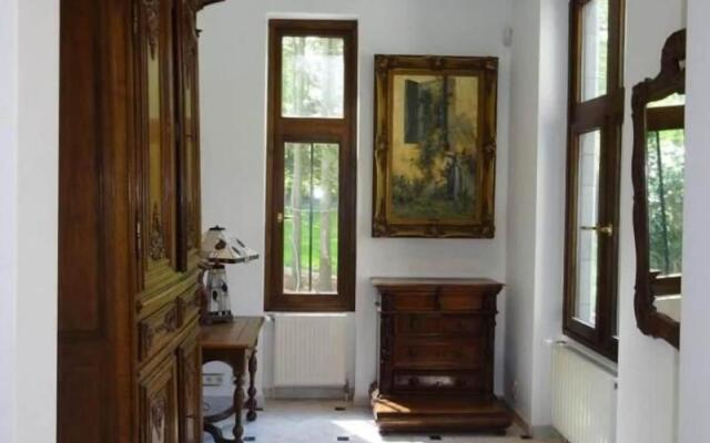 Le Chateau des Eglantines