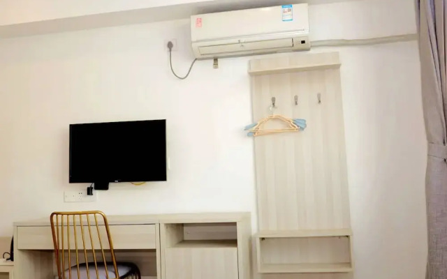 Yimi Hotel Sanyuanli Subway Station