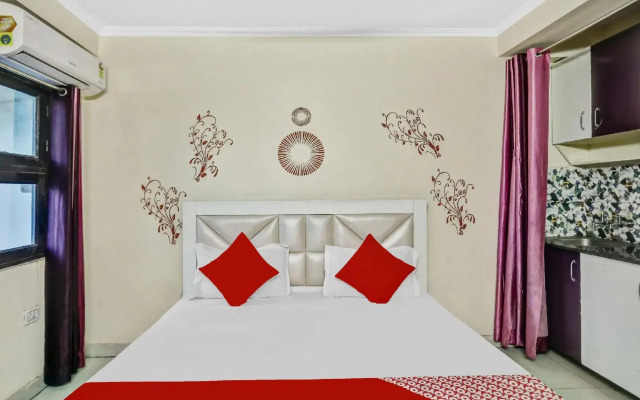OYO 86348 Hotel crossing republik