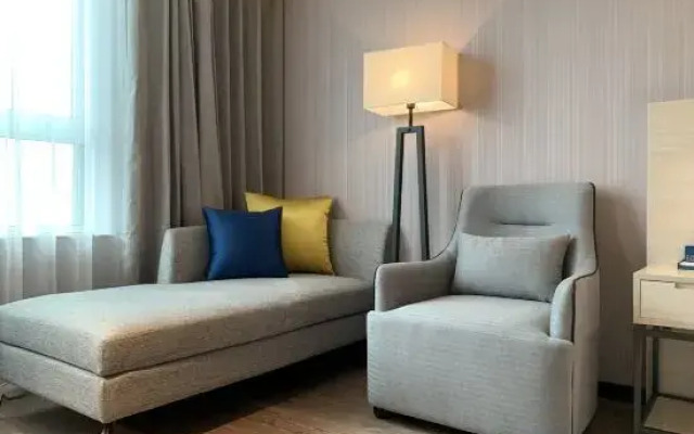 Echarm Hotel (Sihong Wutaishan Bridge)