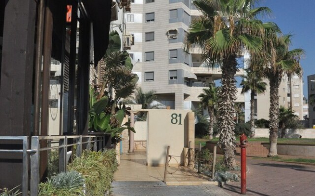 Isra Home Apartments Ben Gurion 81