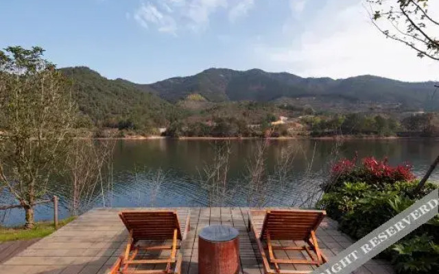 Zhongxiang Hot Spring Resort Hotel