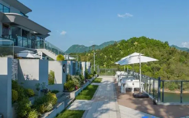 Taiping  Lake  Shancheng 90 Resort  Hotel