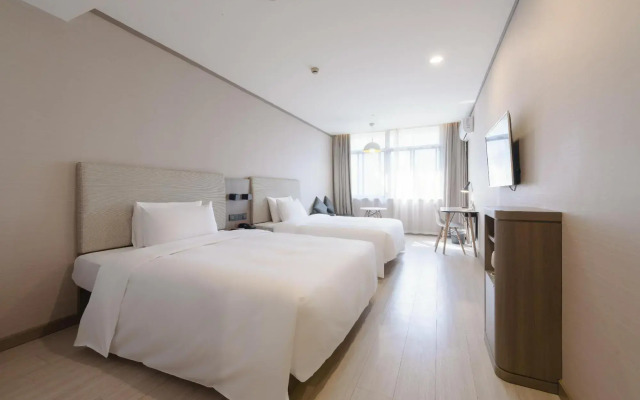 HanTing Hotel (Kaifeng Baogong Temple)