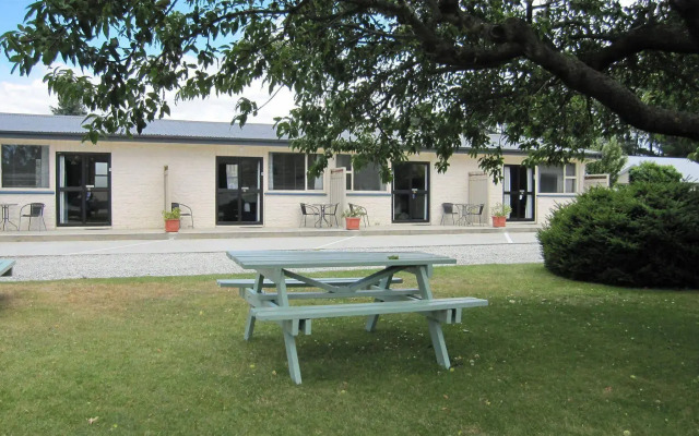 Cromwell Motel
