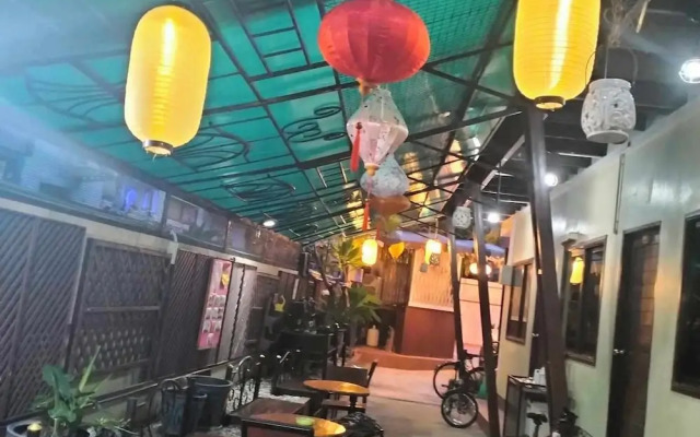 V House