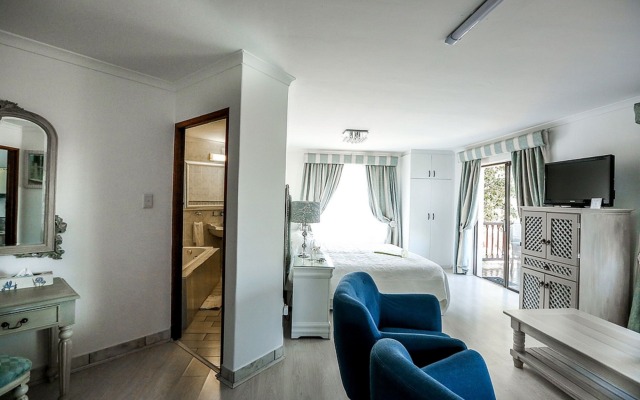 Misty Waves Boutique Hotel