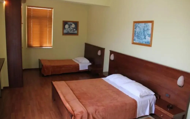 Kaonia Hotel
