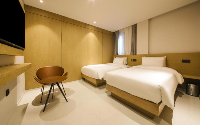 Busan Seomyeon Nestly Hotel