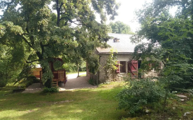 La chaumière et sa Roulotte